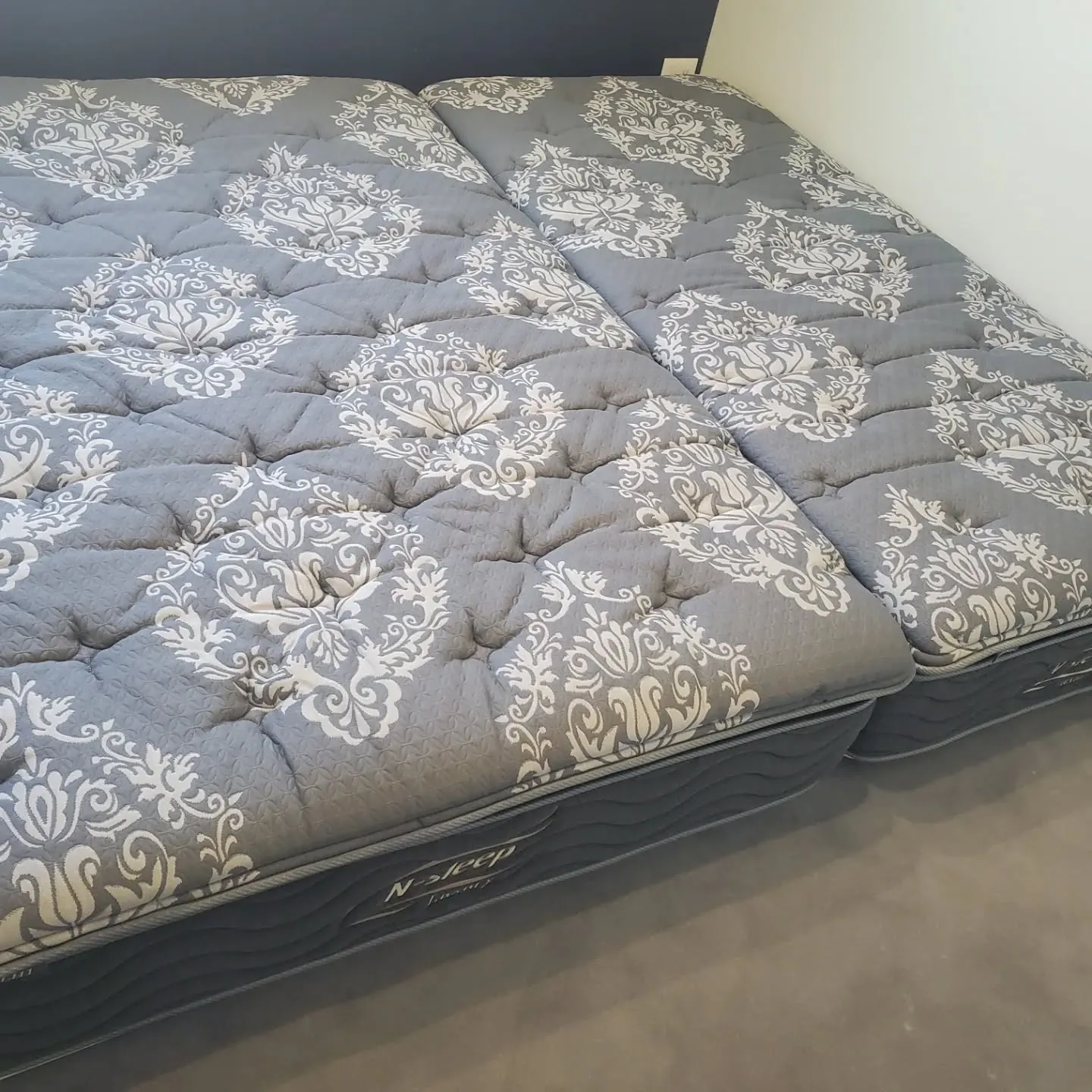 【生駒郡平群町にて、家具の組み替え、模様替えのご依頼をいただ...